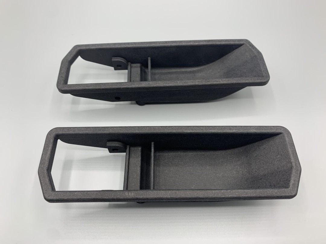 Alfa Romeo Montreal Alfetta GT GTV Maserati Khamsin doorhandle shell set 1